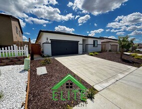 12636 Patagonian Wy in Rancho Cordova, CA - Building Photo - Building Photo