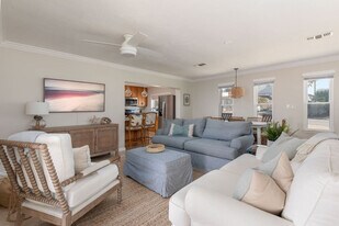 217 Carol Pl in Panama City Beach, FL - Building Photo