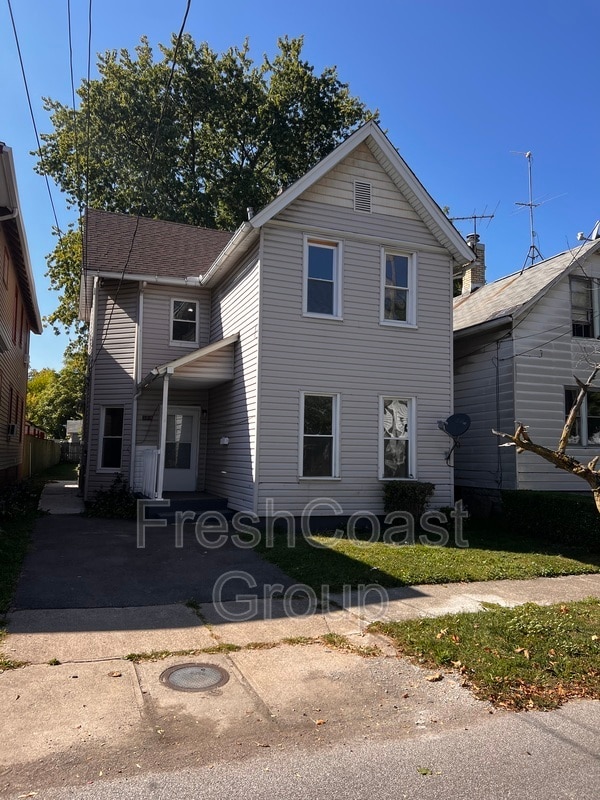 property at 3318 W 30th St