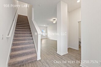 908 Poppy Ln in Dundee, FL - Building Photo - Building Photo
