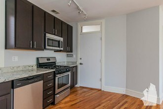 2229 W Wilson Ave in Chicago, IL - Building Photo - Building Photo