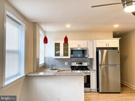 5245 Pennsgrove St in Philadelphia, PA - Building Photo