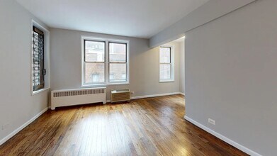 928 Second Avenue, Unit 3C in New York, NY - Building Photo - Building Photo