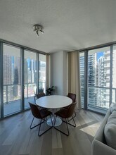 1111 SW 1st Ave, Unit 2820 in Miami, FL - Building Photo - Building Photo