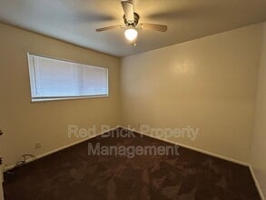 343 W 21st St in Merced, CA - Building Photo - Building Photo