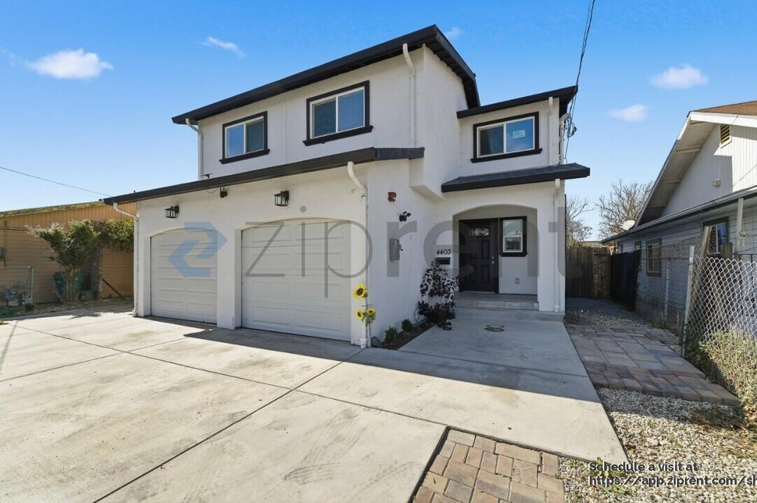 4403 Jenkins Way in Richmond, CA - Building Photo