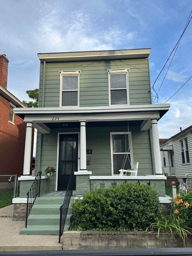 property at 224 Walnut St
