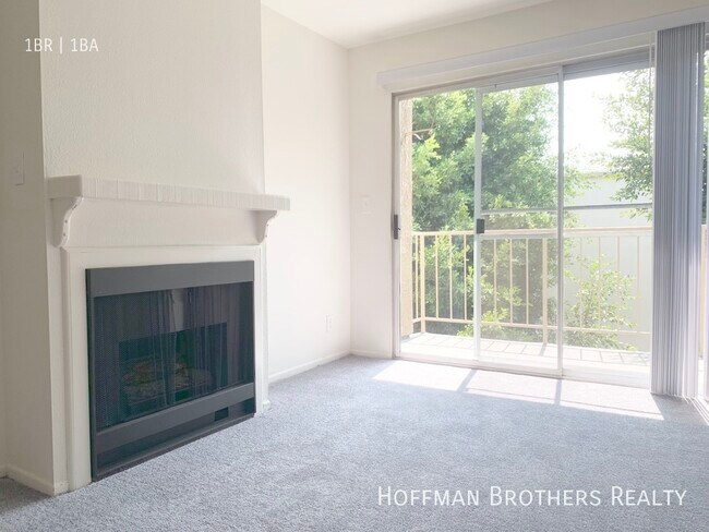 3130 Bagley Ave, Unit 102 in Los Angeles, CA - Building Photo - Building Photo