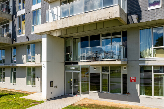 Estuaire Condos in Montréal, QC - Building Photo - Building Photo