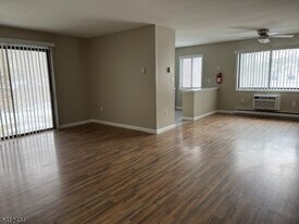 3331 NJ-94 in Hamburg, NJ - Building Photo