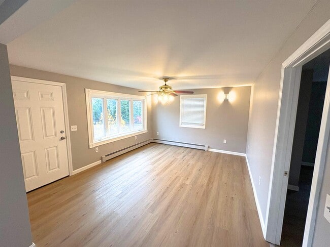 11 Monadnock St in Nashua, NH - Building Photo - Building Photo