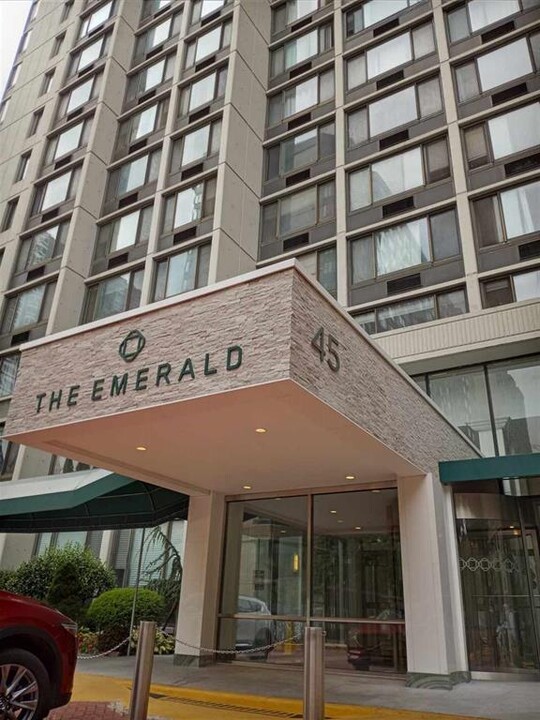 45 River Dr S, Unit 1508 in Jersey City, NJ - Building Photo