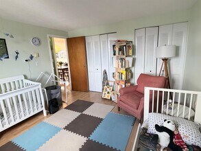 94 Beacon St, Unit 58 in Somerville, MA - Foto de edificio - Building Photo