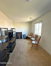 8932 Coyote Blf Dr in Reno, NV - Building Photo - Building Photo