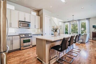 1333 St Joseph St in Dallas, TX - Building Photo - Building Photo