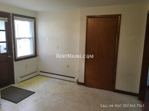25 Yale St in Bangor, ME - Building Photo - Building Photo