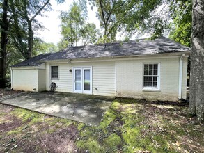 190 Windsor Ct in Athens, GA - Building Photo - Building Photo