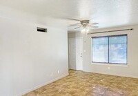 2017 Stanford St in Las Cruces, NM - Building Photo - Building Photo