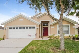 1320 Creekview Ct in St. Cloud, FL - Building Photo