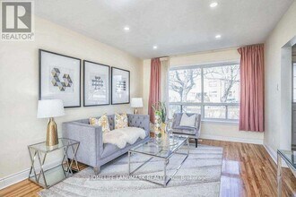 53 Chelwood Rd in Toronto, ON - Building Photo - Building Photo