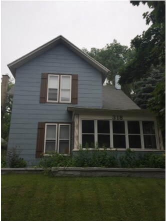 property at 318 Union Ave NE