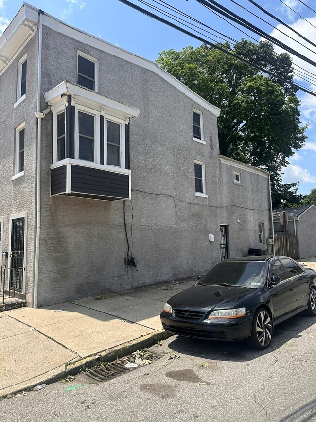 931 Green St in Norristown, PA - Building Photo - Building Photo