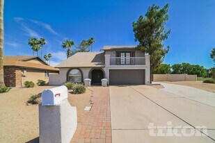 4633 W Bluefield Ave in Glendale, AZ - Building Photo