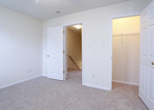 Townhomes at Whitehall in Jacksonville, NC - Foto de edificio - Interior Photo