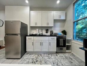 1121 Jefferson Ave, Unit 2 in Brooklyn, NY - Building Photo - Building Photo