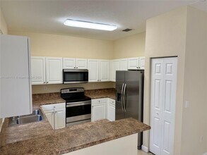 13224 SW 128th Path in Miami, FL - Building Photo - Building Photo