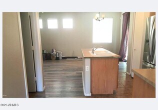 1410 E Mobile Ln in Phoenix, AZ - Building Photo - Building Photo