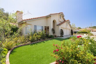 5037 Sunmeadow Rd in Oceanside, CA - Building Photo - Building Photo