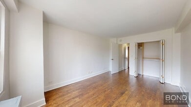 220 E 63rd St in New York, NY - Building Photo - Building Photo