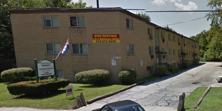 Carriage Apartments in Cleveland, OH - Building Photo