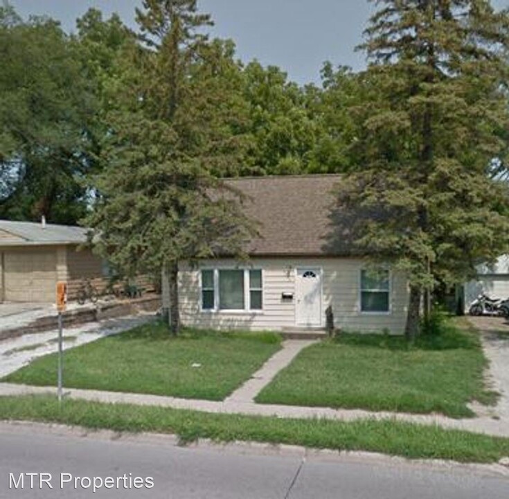 3013 Lincoln Way Photo