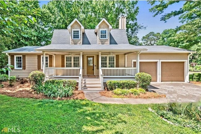 property at 2853 Wendwood Dr