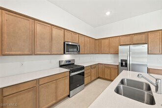 25637 Shoreline Gaze Dr in Bonita Springs, FL - Building Photo - Building Photo