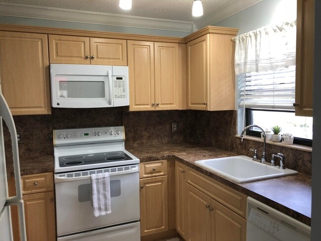 326 Jupiter Lakes Blvd in Jupiter, FL - Building Photo - Building Photo