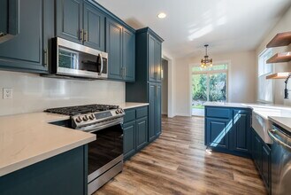 2956 NW Chardonnay Ln in Bend, OR - Building Photo - Building Photo