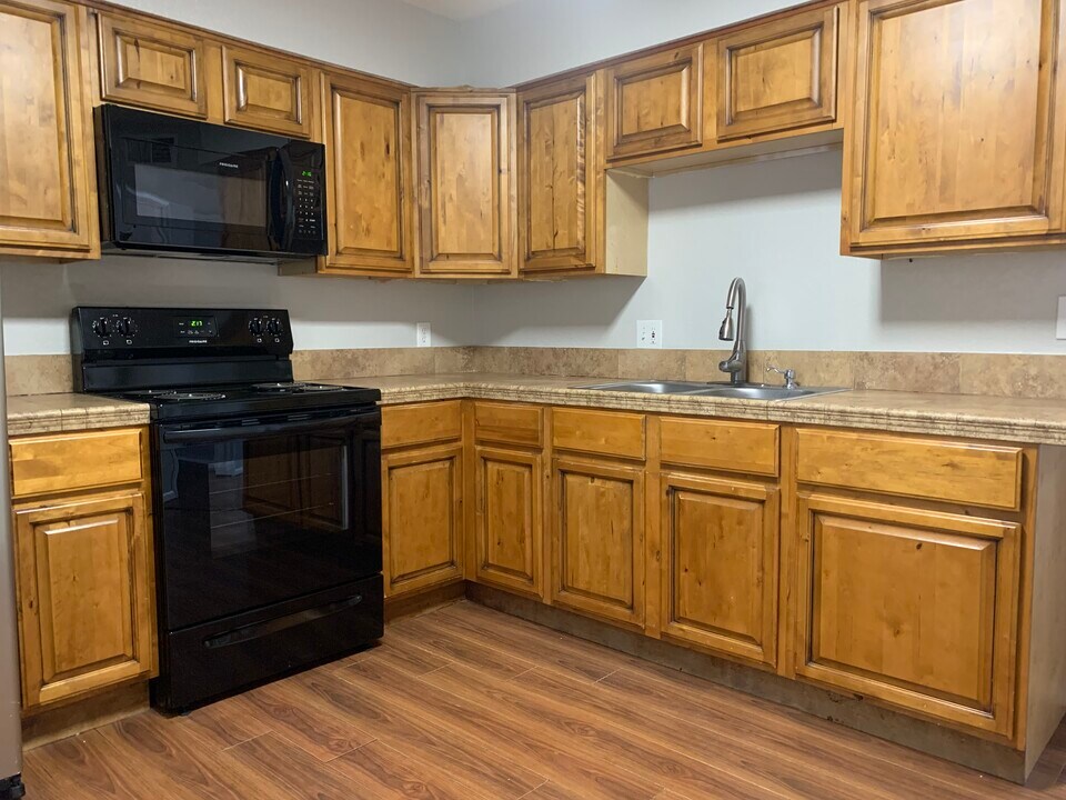 208 S Doran in Mesa, AZ - Foto de edificio