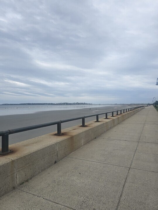 30 Surfside Rd in Lynn, MA - Building Photo
