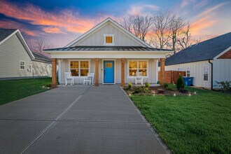 628 Herms Ave in Mount Holly, NC - Building Photo - Building Photo