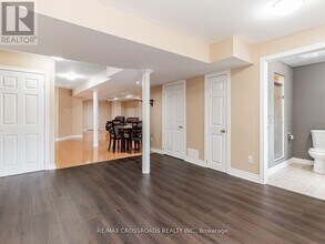 1373 Wallig Ave in Oshawa, ON - Building Photo - Building Photo