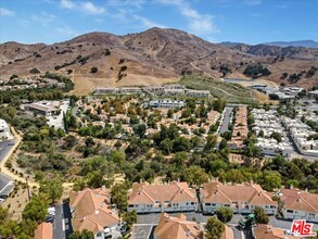 4240 Lost Hills Rd in Calabasas, CA - Building Photo - Building Photo