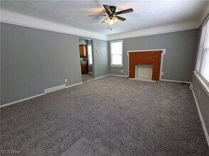 16401 Home Ave in Maple Heights, OH - Building Photo - Building Photo