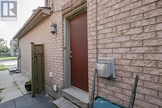 75 Letty Ave in Brampton, ON - Building Photo - Building Photo