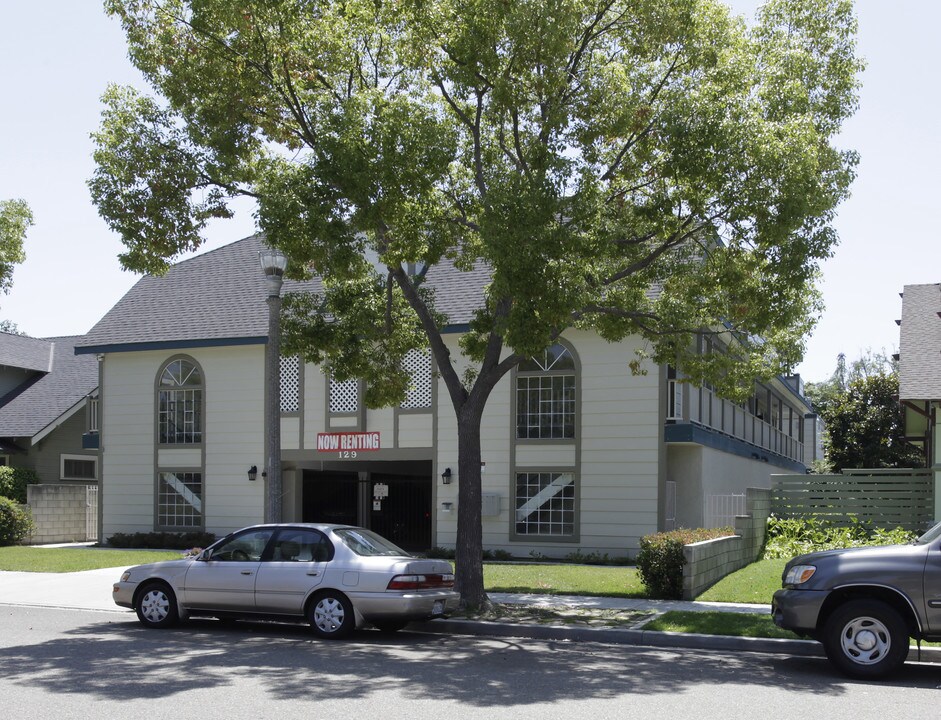 129 S Melrose St in Anaheim, CA - Building Photo