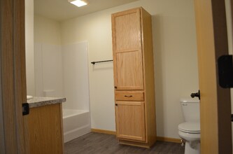 4138 Wynne Ave in Butte, MT - Foto de edificio - Building Photo