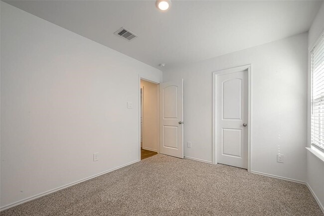 5251 Cherry Tallow Trl