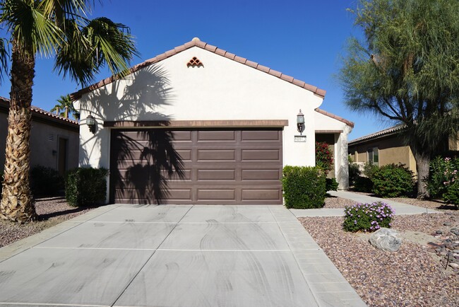81072 Avenida Vidrio in Indio, CA - Building Photo - Building Photo